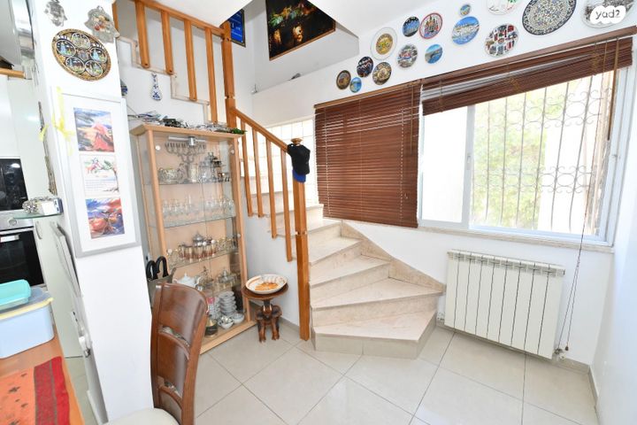 דירה, פליקס פרנקפורטר, רמות, ירושלים