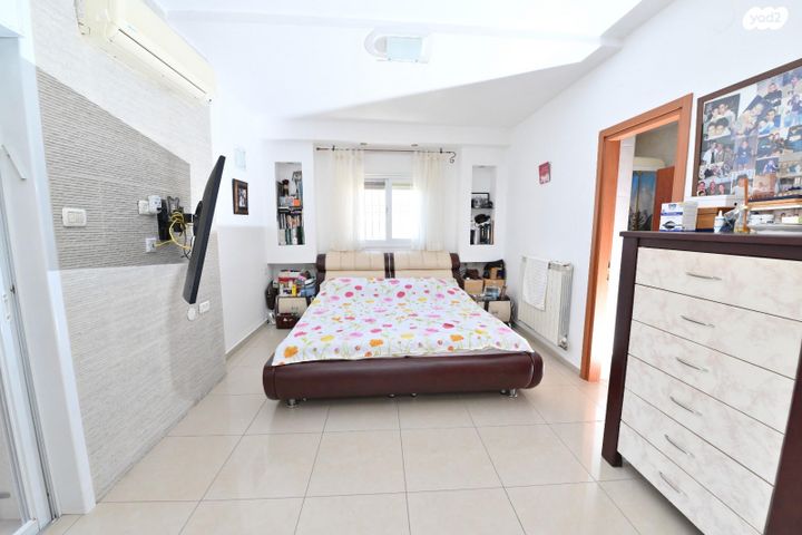 דירה, פליקס פרנקפורטר, רמות, ירושלים