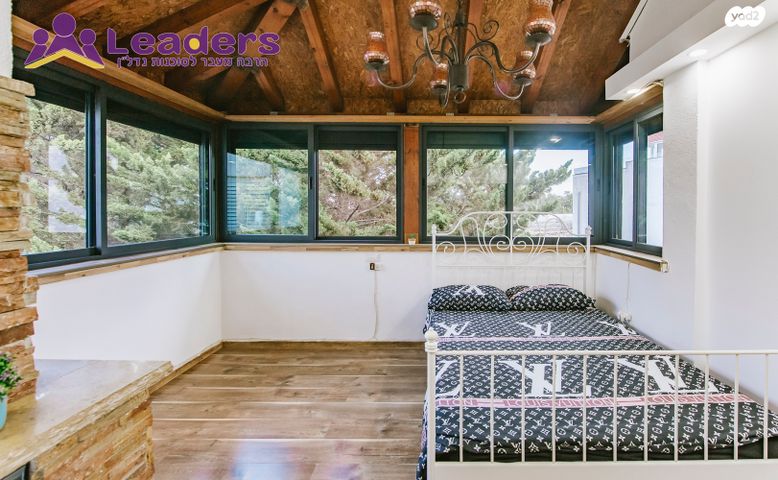 דירה, הרצליה