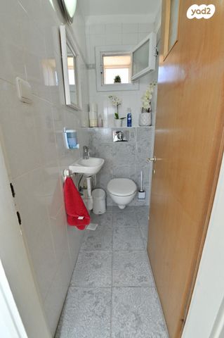 דירה, פליקס פרנקפורטר, רמות, ירושלים