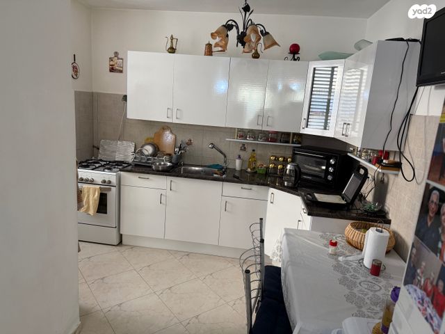 דירה, רסקו א', חולון