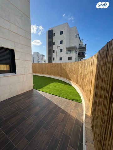 דירת גן, דרור, חורשת נח, אופקים