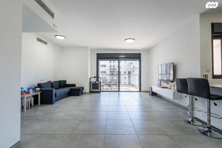 דירה, אור ים, אור עקיבא