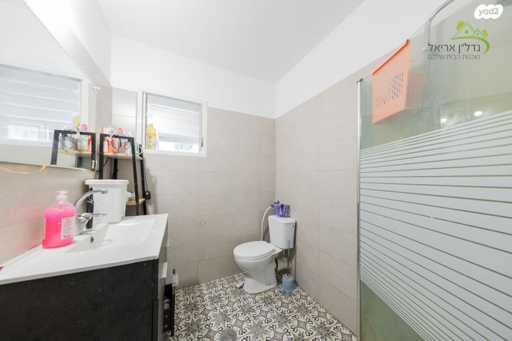 דירת גן, הנגב 43, אריאל