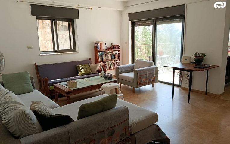 דירה, התקופה, גבעת הורדים, רסקו, ירושלים