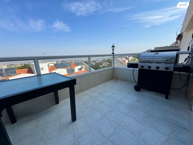 גג/ פנטהאוז, רמת אלמוגי, חיפה