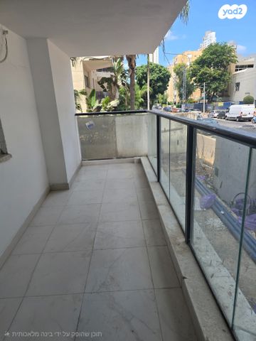 דירה, שדרות חיים וייצמן 81, צפון מערב מרכז העיר, נתניה