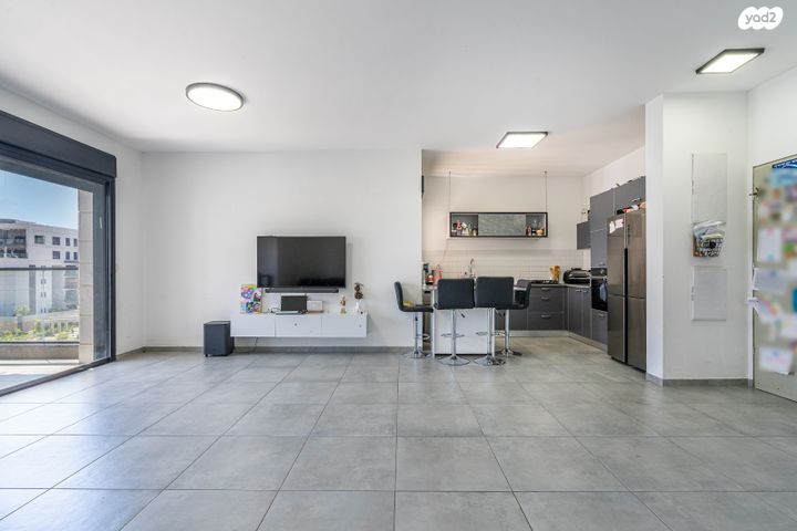 דירה, אור ים, אור עקיבא