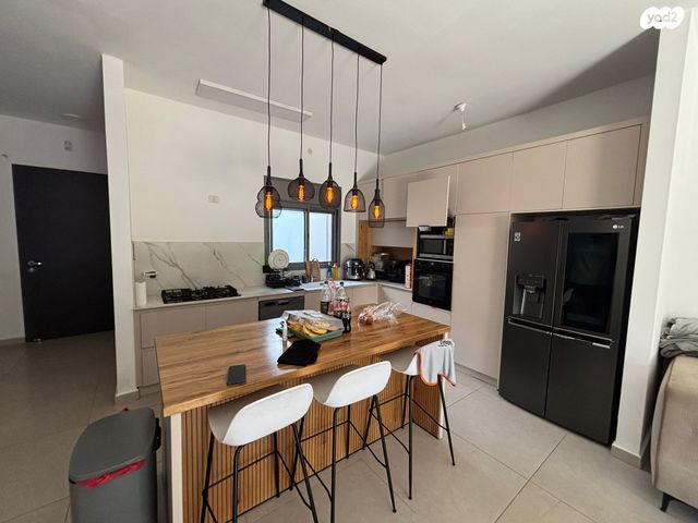 בית פרטי/ קוטג', אולגה שמיר, כלניות, באר שבע