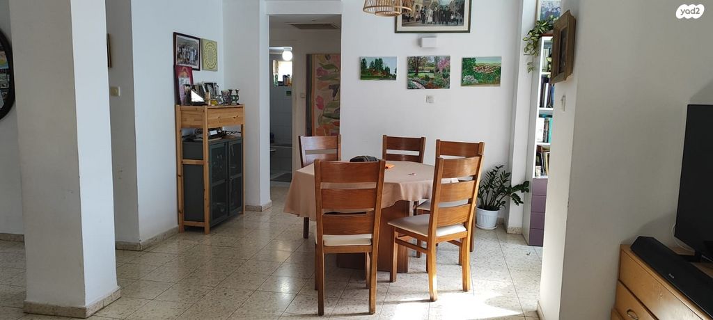 דירה, המושבה היוונית, ירושלים