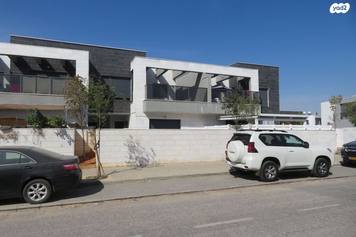 פרדה יזדאו אקלום 35