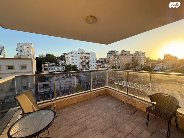 דירה, שדרות הנשיא וייצמן, רח' הנשיא צפון, חדרה