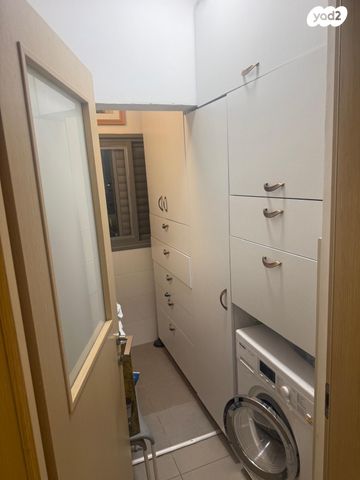 גג/ פנטהאוז, רחובות