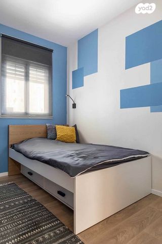 דירת גן, אהוד מנור, נאות אפק, אפקה, קרית ביאליק