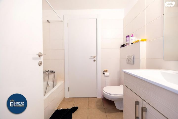 דירה, יעל רום, הדר המושבות החדשה / אם המושבות החדשה, פתח תקווה