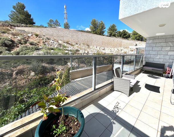 דירה, רמת נבון . הר כרמי, כרמיאל