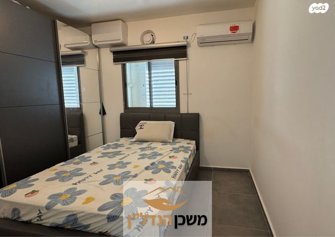 טריפלקס, לאה אמנו, לוד