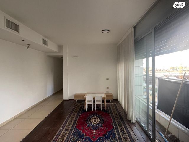 דירה, נווה גן, רמת השרון