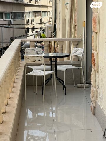 דירה, שרה, שער פלמר, תחנת רכבת השמונה, חיפה