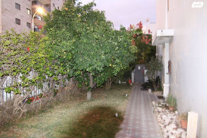 דירת גן, בשביס זינגר, רובע ה', אשדוד