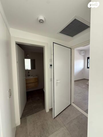 דירה, שדרות ירושלים, תל אביב יפו