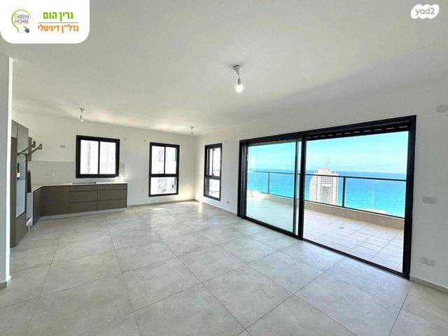 דירה, אמנון ליפקין שחק, נוף הטיילת, נתניה