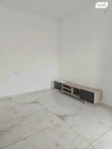 דירה, יהודה הלוי, קרית ים ג', קרית ים