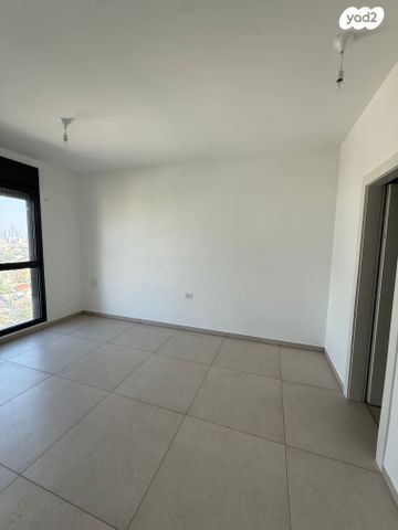 דירה, שדרות ירושלים 129, תל אביב יפו