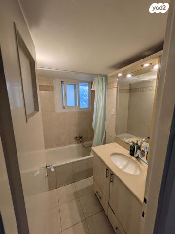 דירה, קרן היסוד 8, טלביה, קוממיות, ירושלים