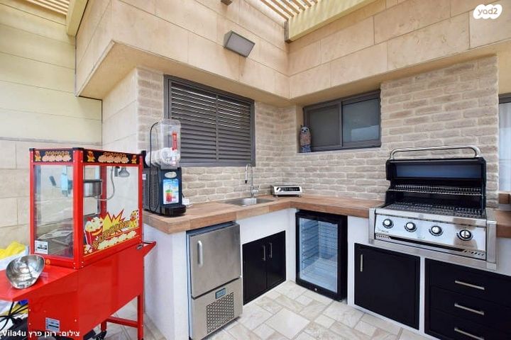 גג/ פנטהאוז, שדרות מנחם בגין, גבעת אולגה, חדרה