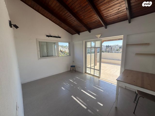 גג/ פנטהאוז, רענן, כבירים, חיפה