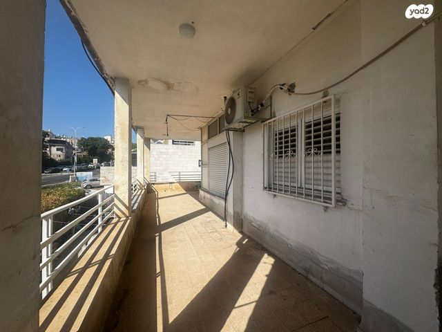 דירת גן, דגניה, שיכון עובדים, טבריה