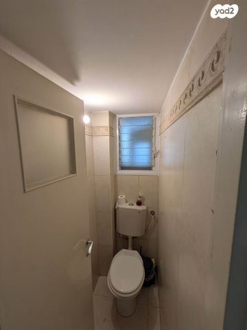 דירה, קרן היסוד 8, טלביה, קוממיות, ירושלים