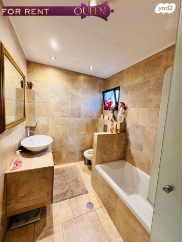 דו משפחתי, לסטר/רבוצקי, רעננה