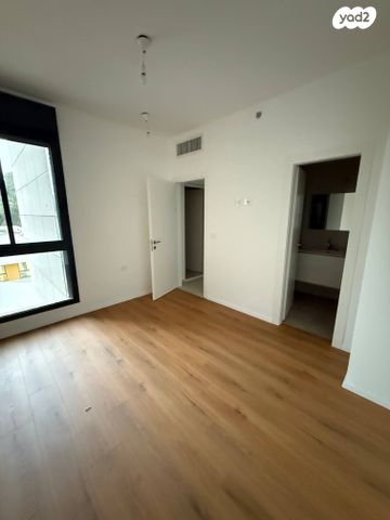 דירה, ראול ולנברג, רמת החייל, תל אביב יפו