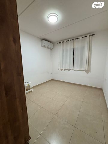 דירה, אברהם טביב, גבעה א', שביט, קרית אתא