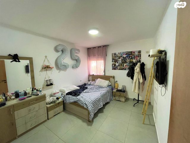 דירה, שיזף, הפרסה, כרמיאל