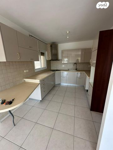 דירה, פבלו פיקסו, גבעת טל, קרית אתא