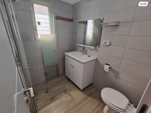 דירה, שדמה, הגליל, כרמיאל