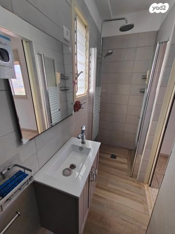 דירה, שדמה, הגליל, כרמיאל