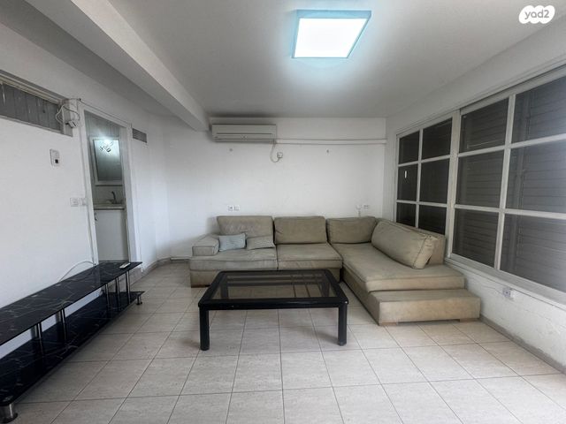 דירת גן, בר כוכבא, טבריה