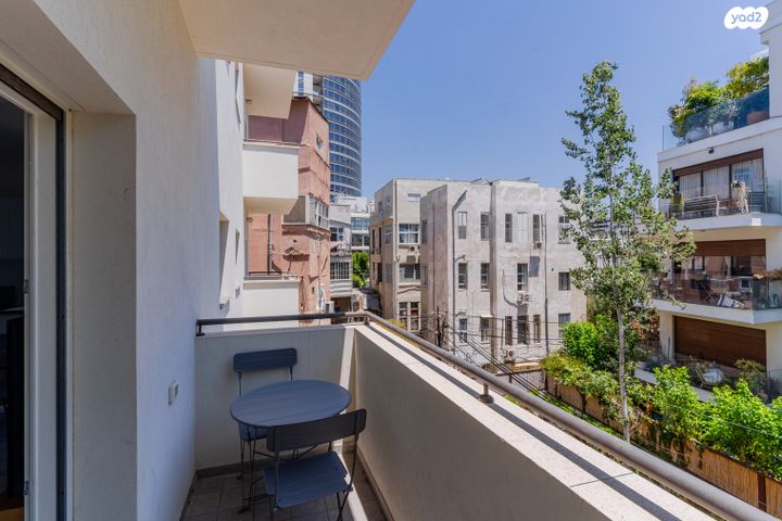 דירה, רמב"ם 24, תל אביב יפו