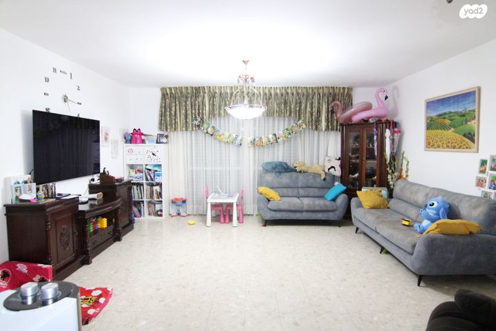 דירת גן, בשביס זינגר, רובע ה', אשדוד