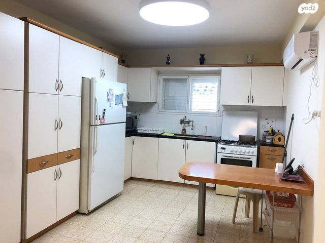 דירה, המלך שלמה 35, חיפה