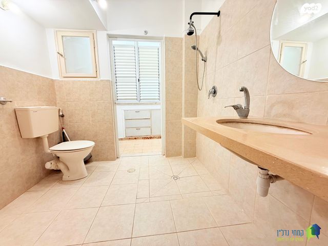 דירה, כצנלסון, הל"ה, גבעתיים