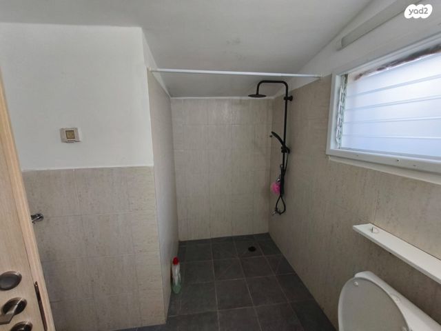 יחידת דיור, רבי מאיר, שיכוני המזרח, ראשון לציון