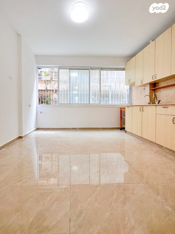 דירה, הרצל, שכונת בן גוריון, מרכז העיר ג', רמת גן