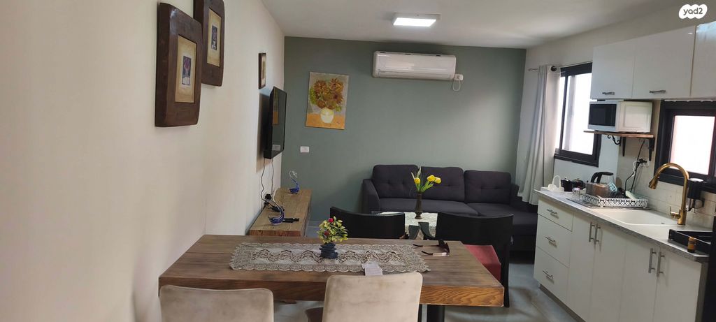 יחידת דיור, שדרות מנחם בגין, נווה דקלים, אשקלון