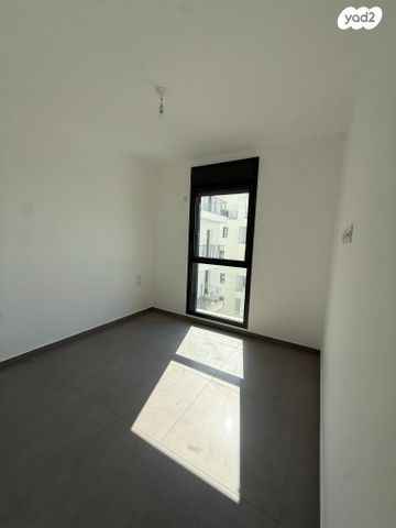 דירה, שדרות ירושלים, תל אביב יפו