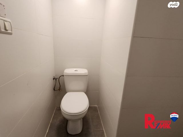 דירה, הרב הרצוג 19, לב העיר, בת ים